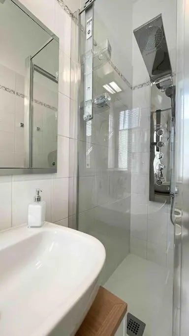 Casa Vacanze “Tuvixeddu” Cagliari 0*,  Italy